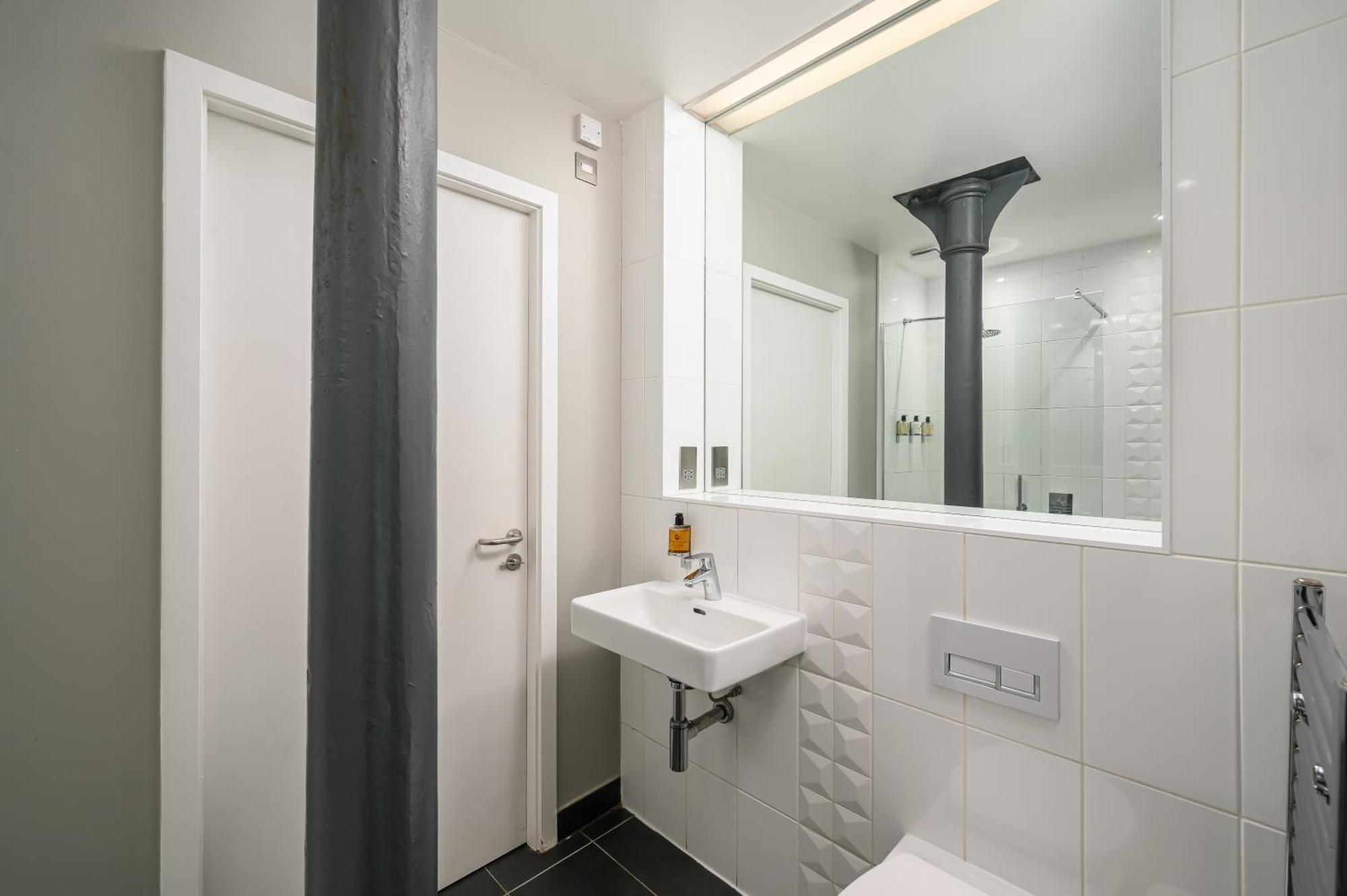 Destiny Scotland -The Malt House Apartments Edinburgh Exterior foto